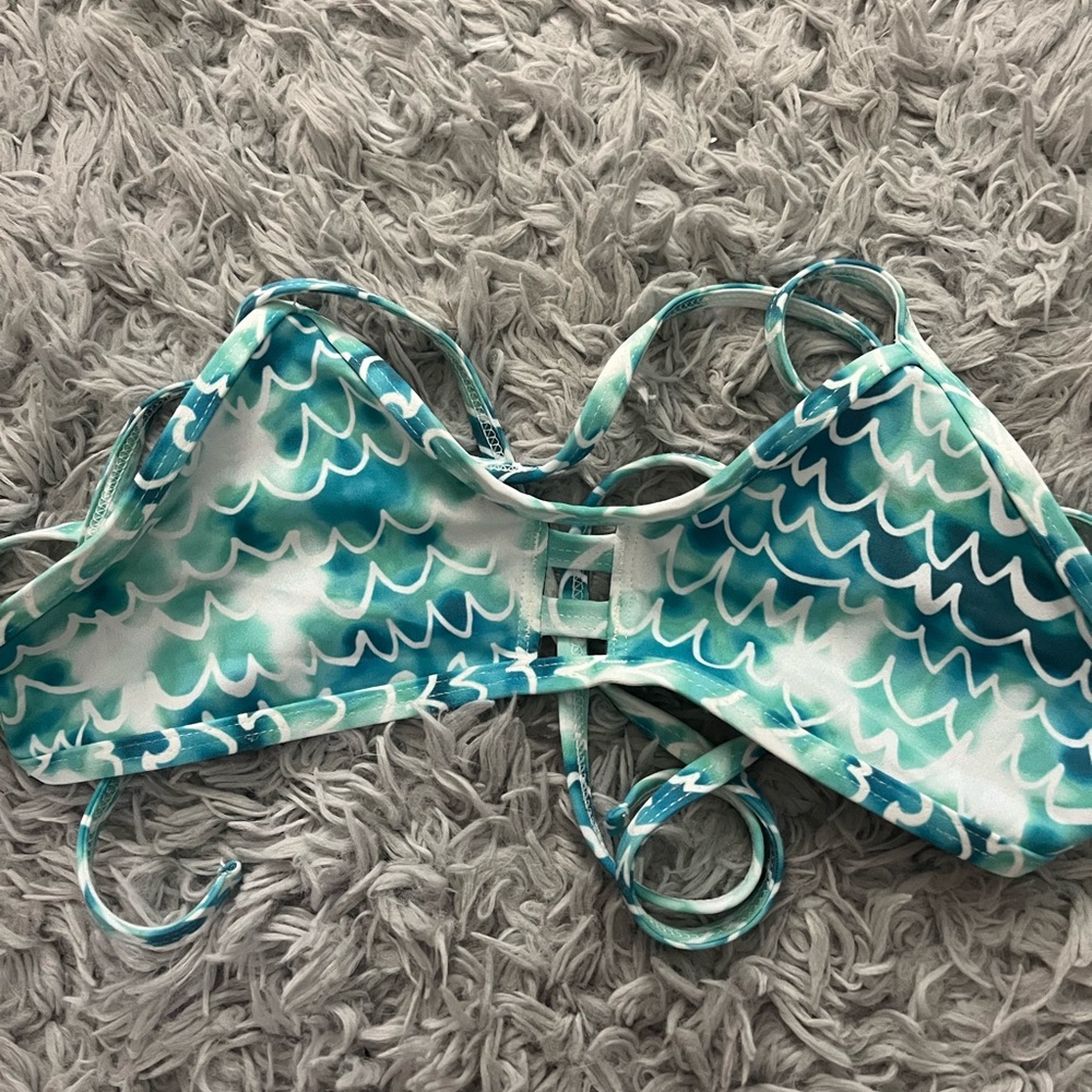 Jolyn tomcat top